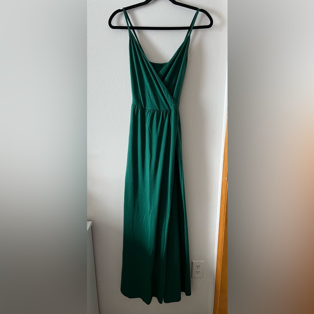 Green Long Spaghetti Strap Dress with Leg Slit